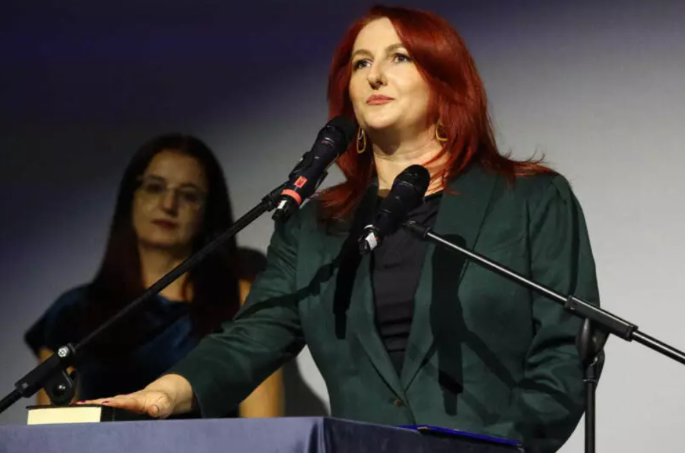 ANI zice că Ana… a avut cam multe „mere”