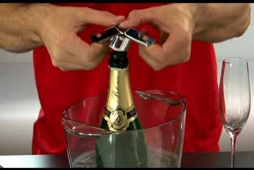 Realitatea bate irealitatea: controversata decizie CNA a fost suspendată