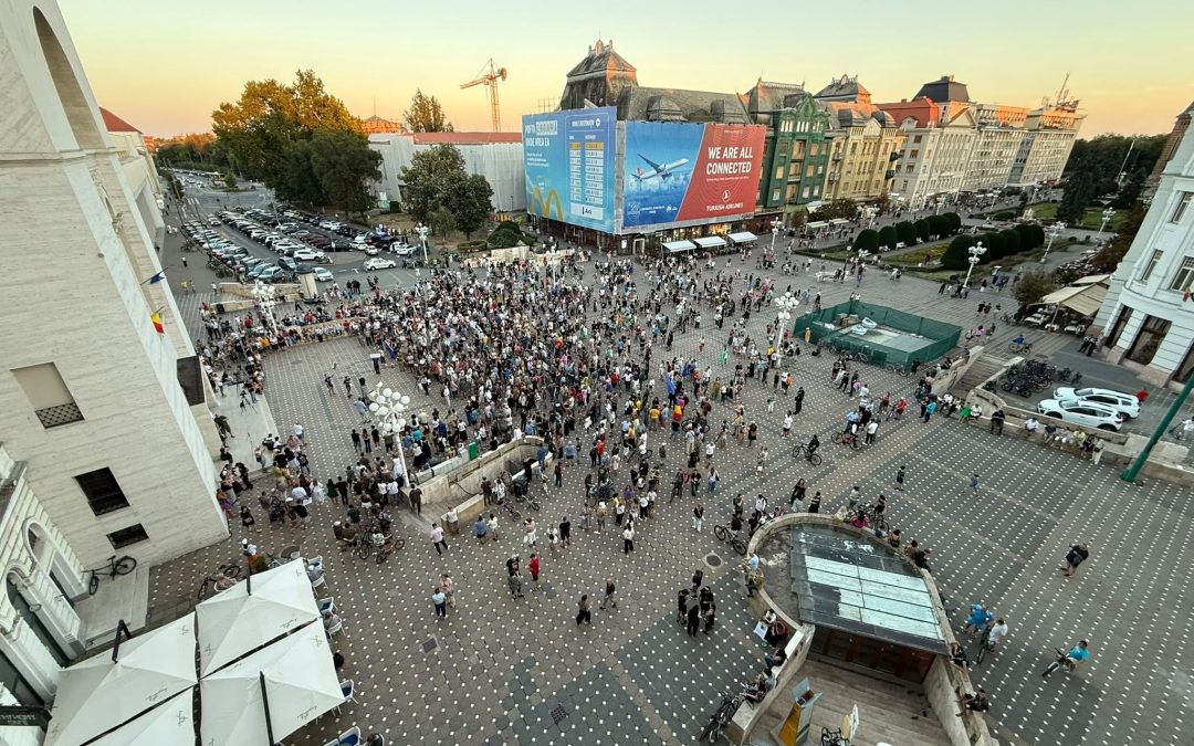 Cum a fost la marea revoluție din octombrie. Sorry, august!